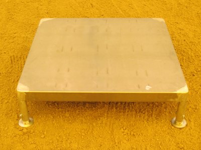 Zirkuspodest eckig 1x1 m, h�henverstellbar