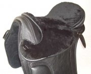 Sitz-Auflage aus Schaffell f�r Sattel Cherokee